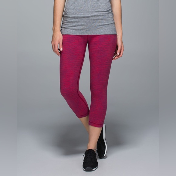 Lululemon Wunder Under Crop II in Space Dye Bumble Berry Flaming Tomato Size 8 - Picture 2 of 8